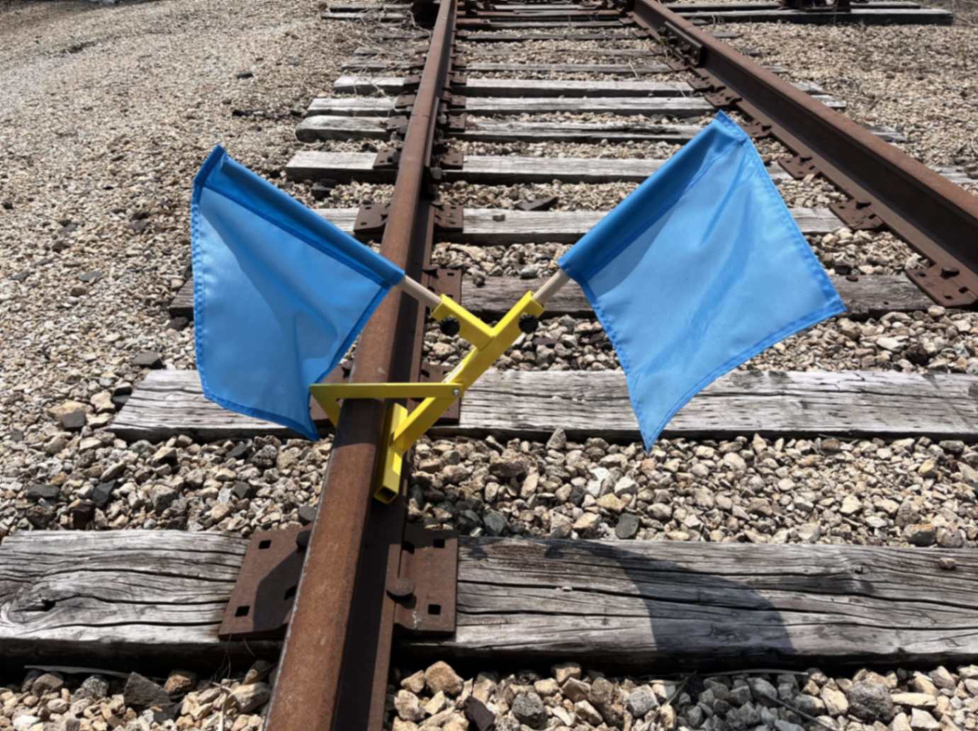 Clamp On Twin Nylon Flag Holder
