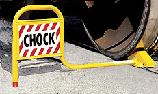 Single Wheel Chock with Flag, Flush Rail